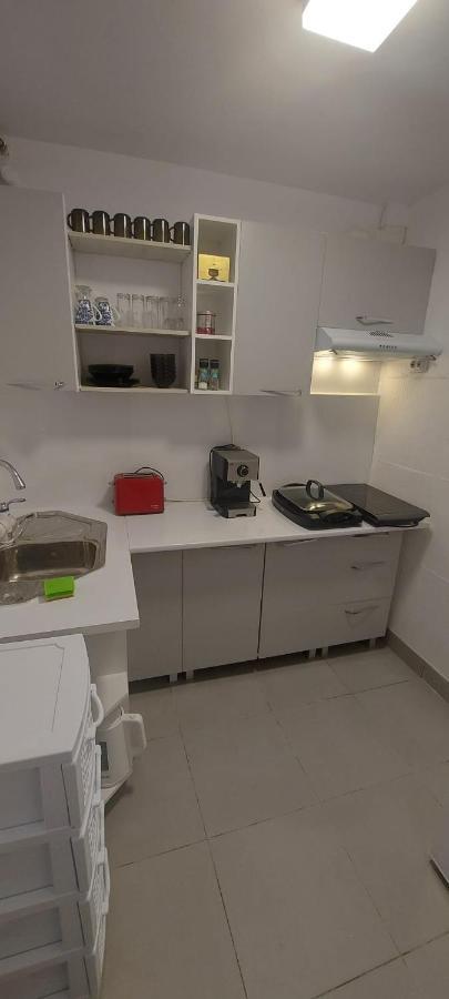 Apartament 2 Camere Sulina Eksteriør billede